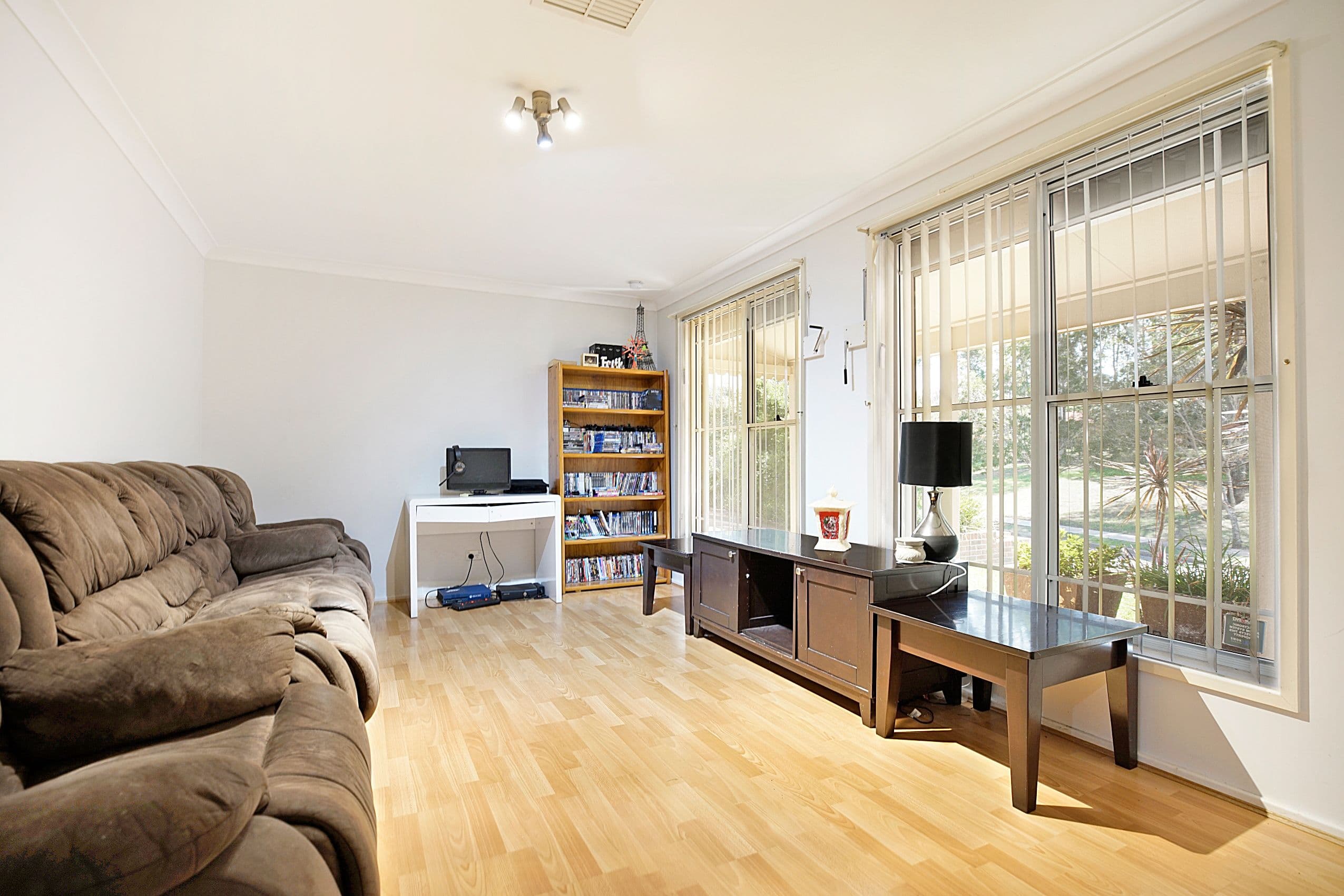 24 Oriole Street, Glenmore Park - Thumbnail 2