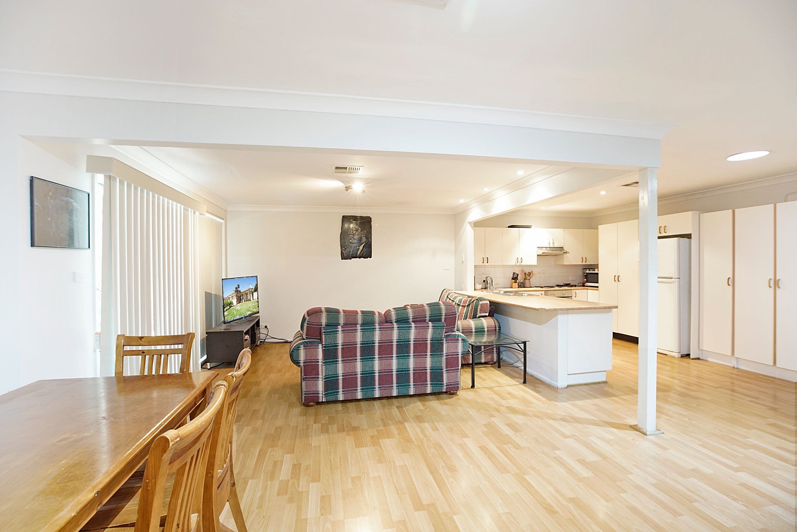 24 Oriole Street, Glenmore Park - Thumbnail 4