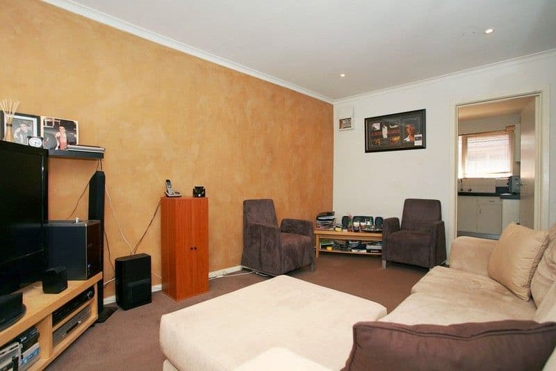 62 Fintonia Road, NOBLE PARK VIC 3174, Noble Park - Thumbnail 8