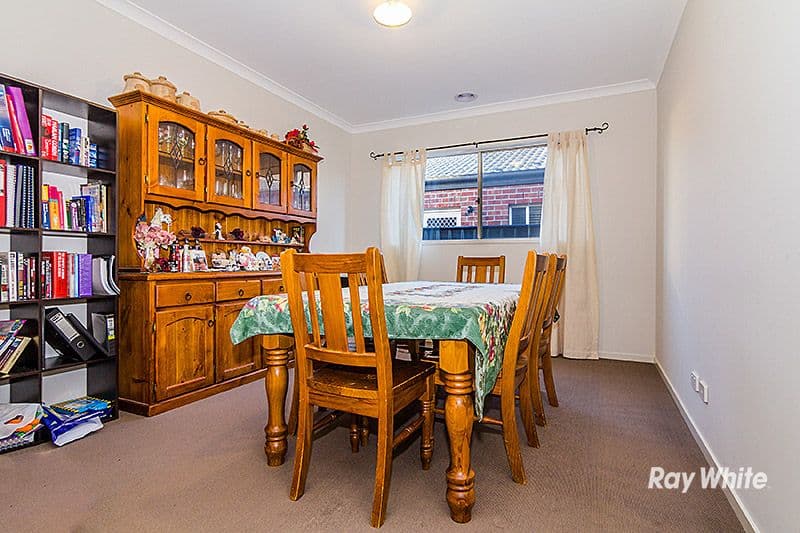 36 MacKillop Way, Clyde North VIC 3978, Clyde North - Thumbnail 4