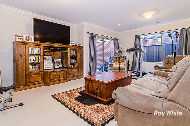 36 MacKillop Way, Clyde North VIC 3978, Clyde North - Thumbnail 5