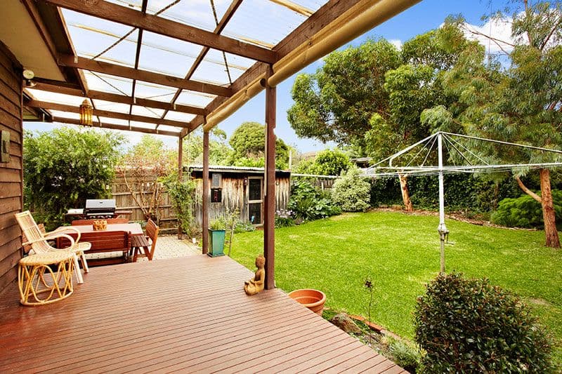 27 Charlton Crescent, RESERVOIR VIC 3073, Reservoir - Thumbnail 2