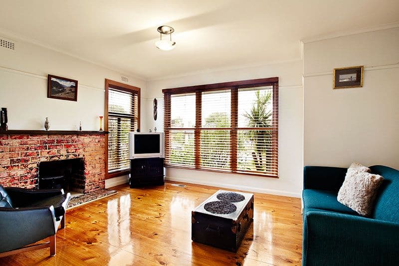 27 Charlton Crescent, RESERVOIR VIC 3073, Reservoir - Thumbnail 3