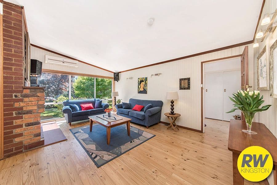 20 Tallara Parkway, Narrabundah ACT 2604, Narrabundah - Thumbnail 2