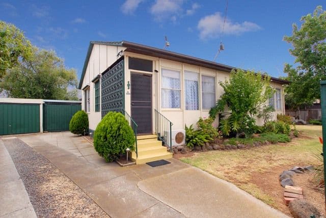 137 Shaws Road, WERRIBEE VIC 3030, Werribee - Image 1