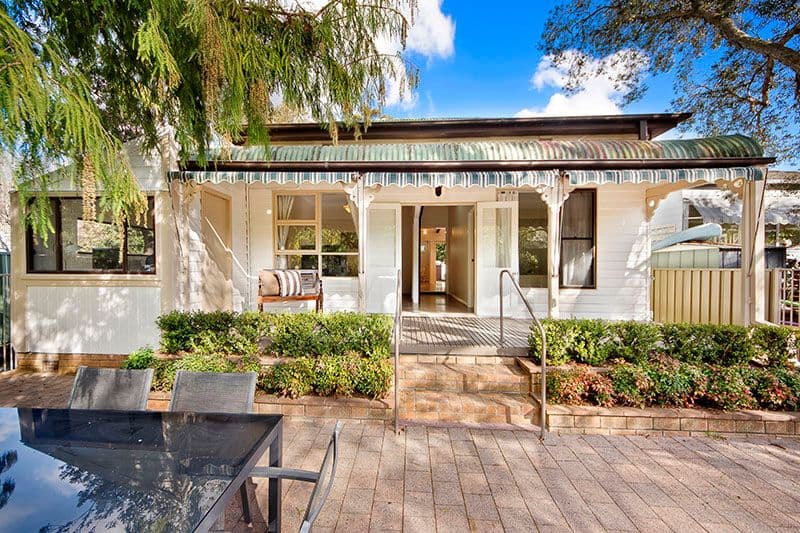 8 Thorp Road, WORONORA NSW 2232, Woronora - Thumbnail 2