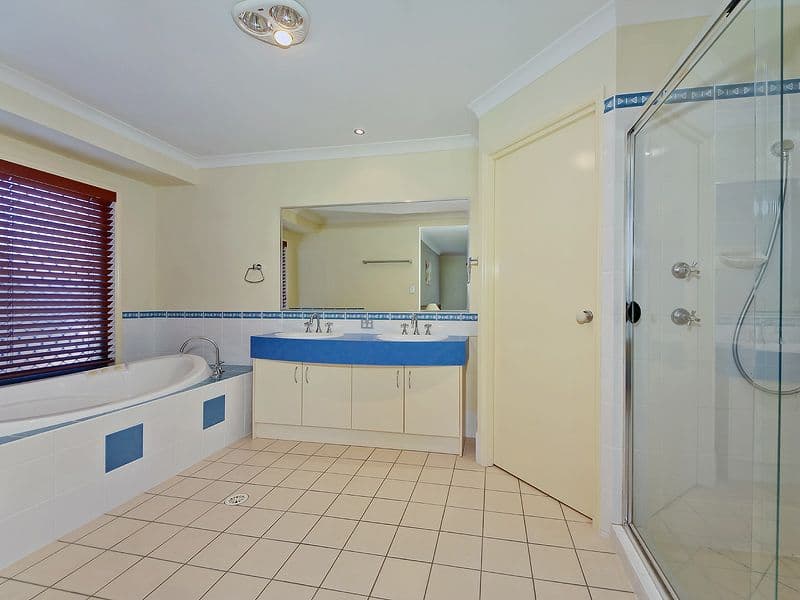8 Springwood Avenue, PACIFIC PINES QLD 4211, Pacific Pines - Thumbnail 7