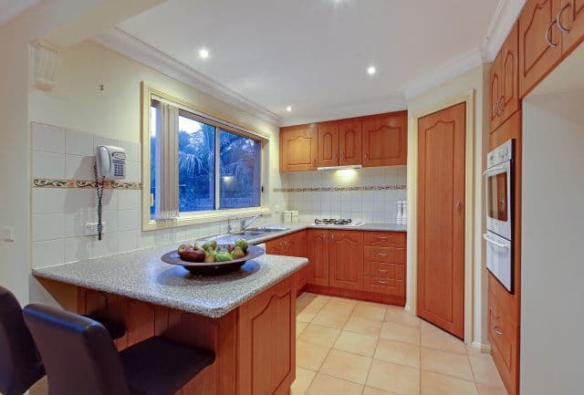 220 Betula Avenue, Mill Park VIC 3082, Mill Park - Thumbnail 4