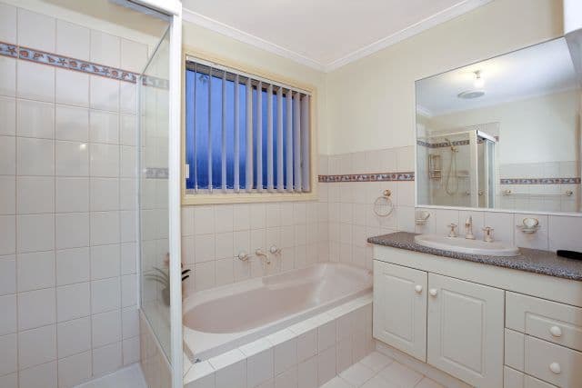 220 Betula Avenue, Mill Park VIC 3082, Mill Park - Thumbnail 7