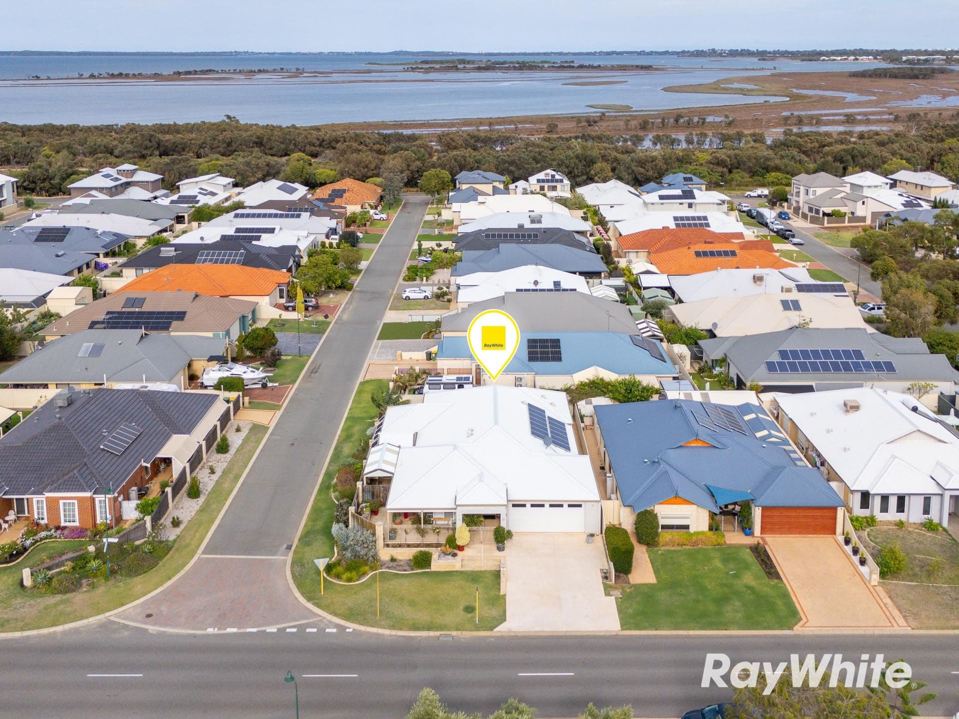40 Hudson Drive, Dudley Park WA 6210, Dudley Park - Thumbnail 3