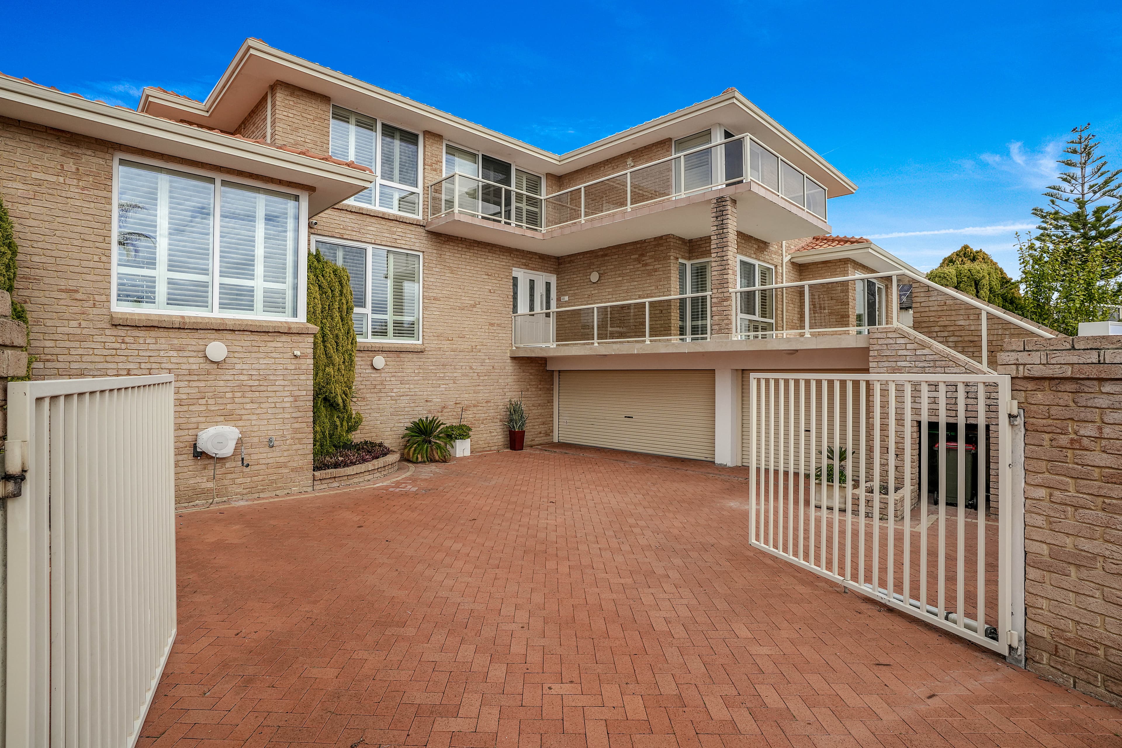 20 Vaucluse Place, Kallaroo WA 6025, Kallaroo - Thumbnail 2
