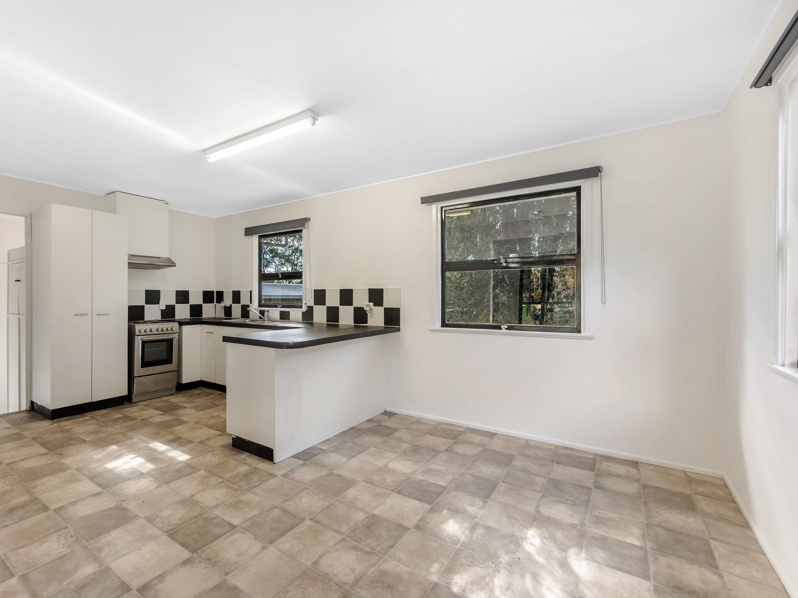 99 Williams Street West, Coalfalls QLD 4305, Coalfalls - Thumbnail 6