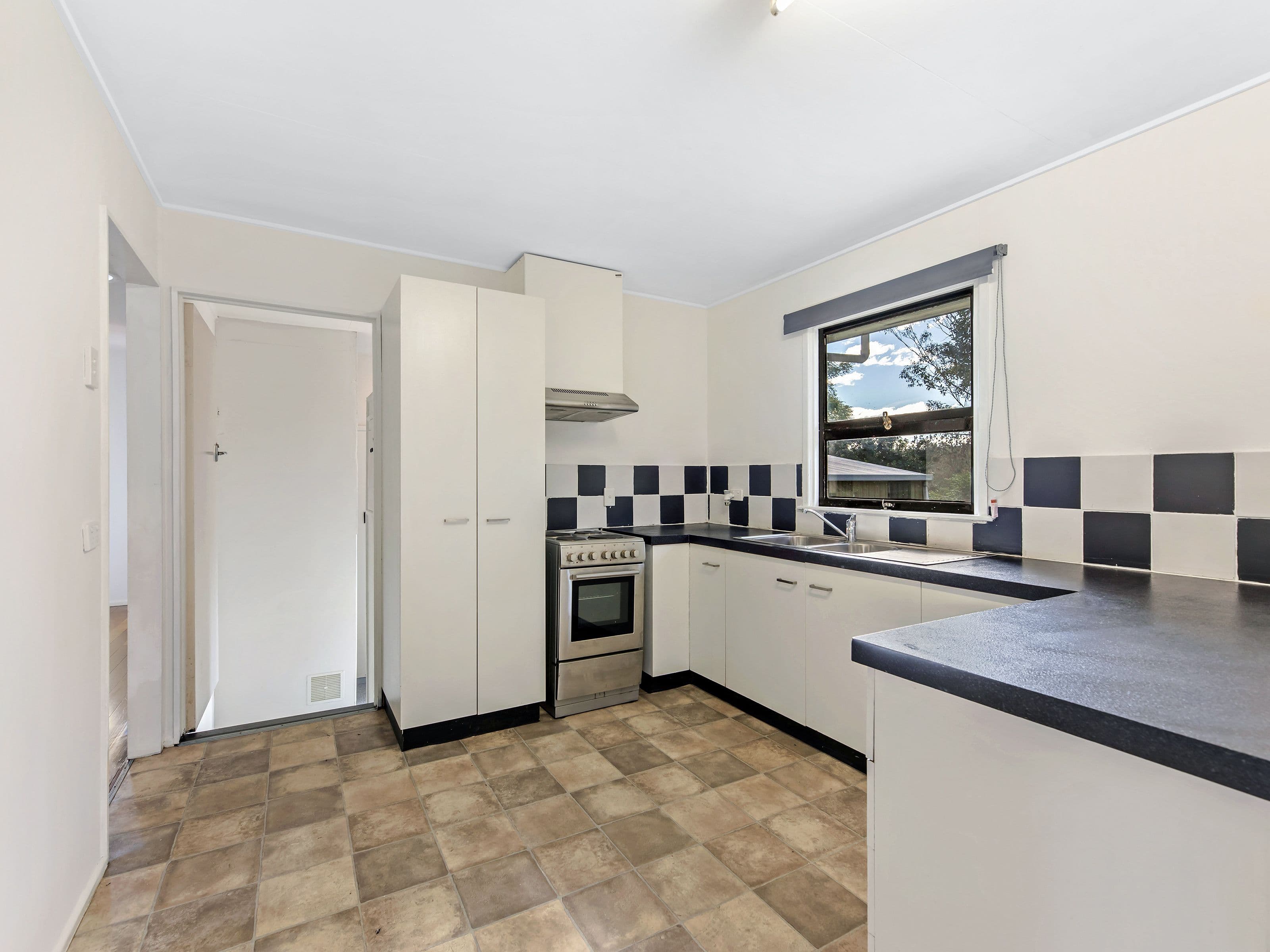 99 Williams Street West, Coalfalls QLD 4305, Coalfalls - Thumbnail 8