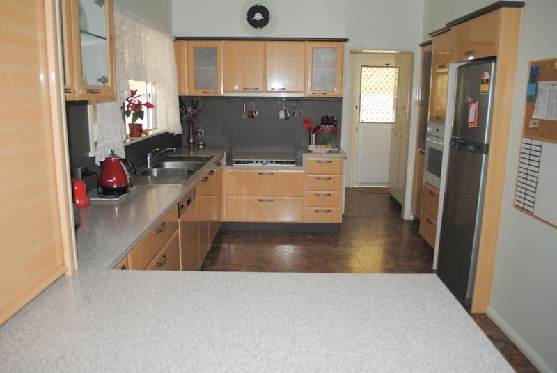 27 Drummond Street, Moree NSW 2400, Moree - Thumbnail 3