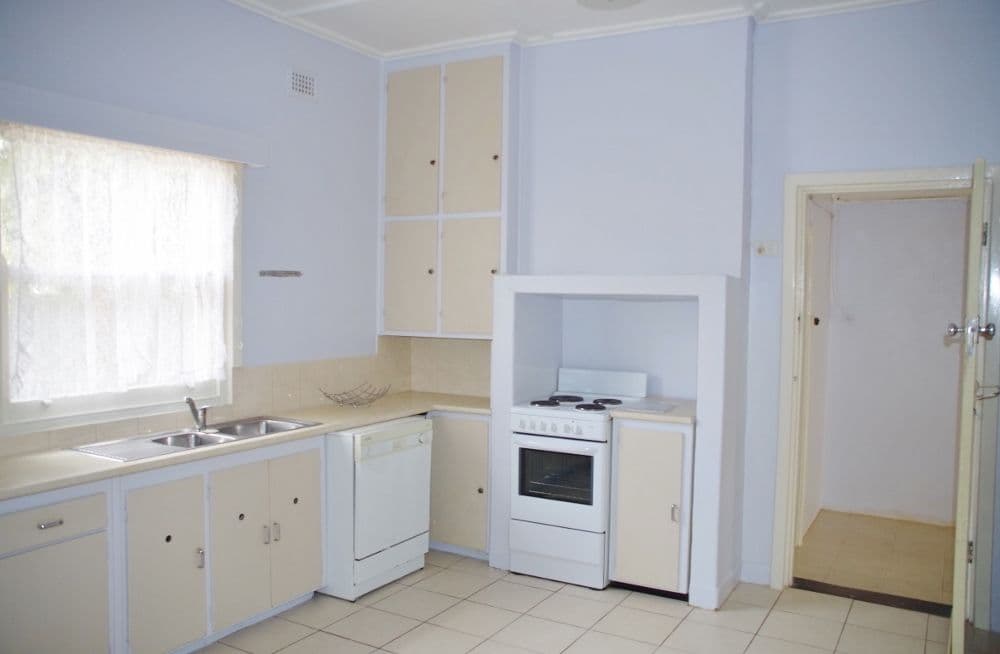 21 Seventeenth Street, Renmark SA 5341, Renmark - Thumbnail 2