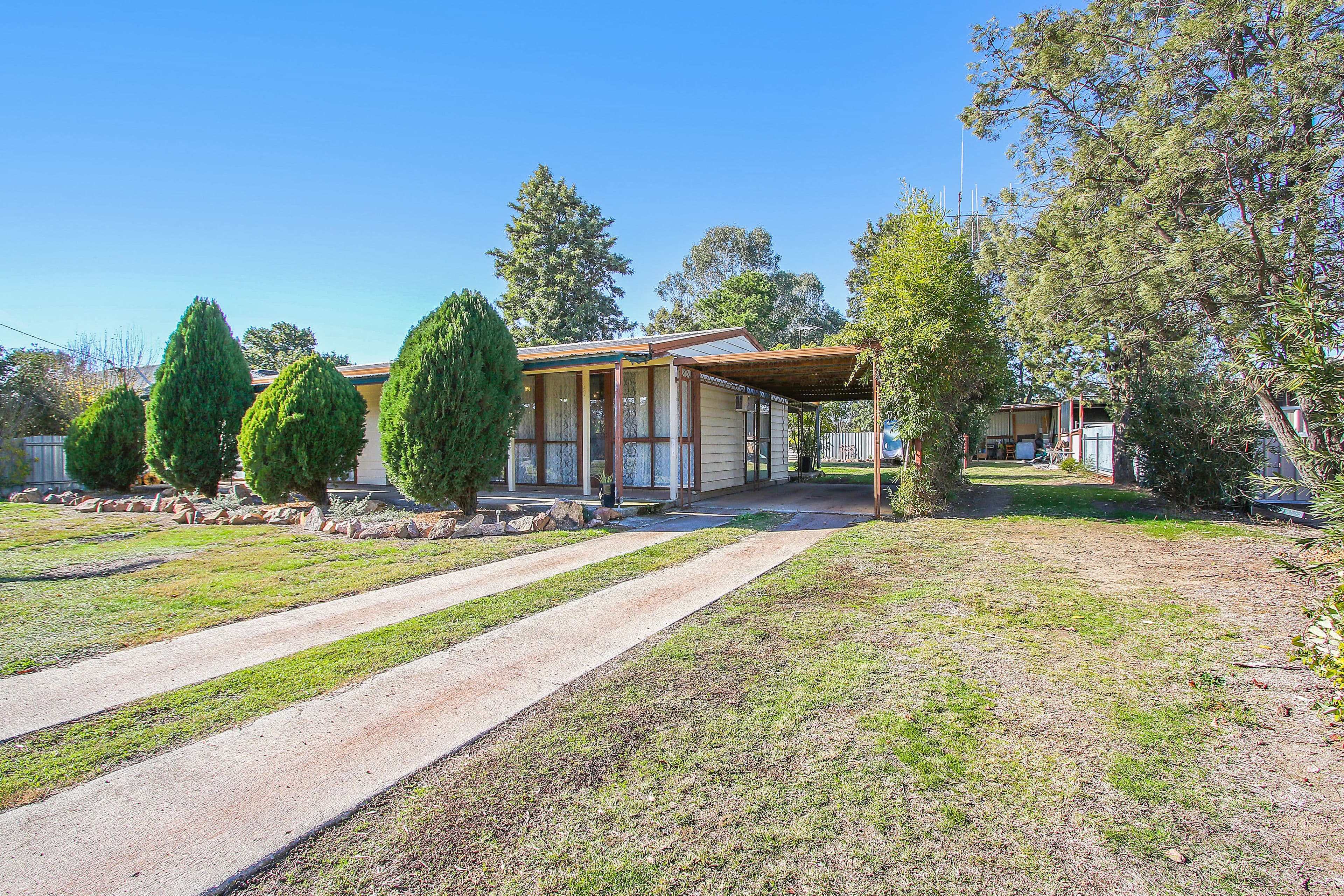 60 Read Street, Howlong - Image 1