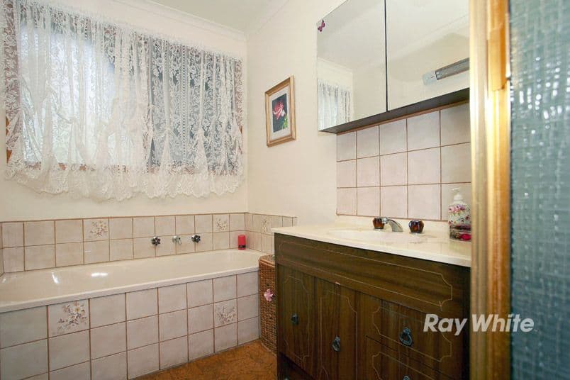 28 Monahans Road, CRANBOURNE VIC 3977, Cranbourne - Thumbnail 7