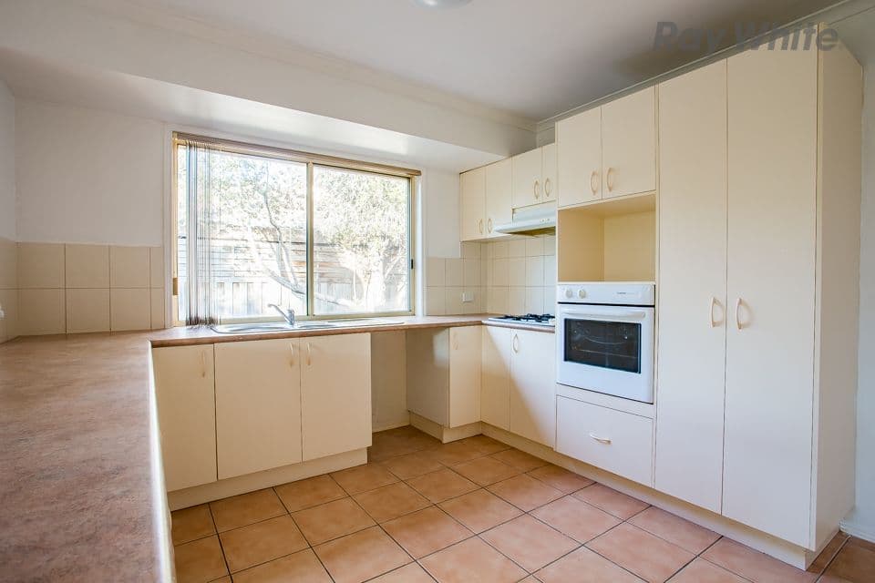 5 Mahlan Close, Hillside VIC 3037, Hillside - Thumbnail 3