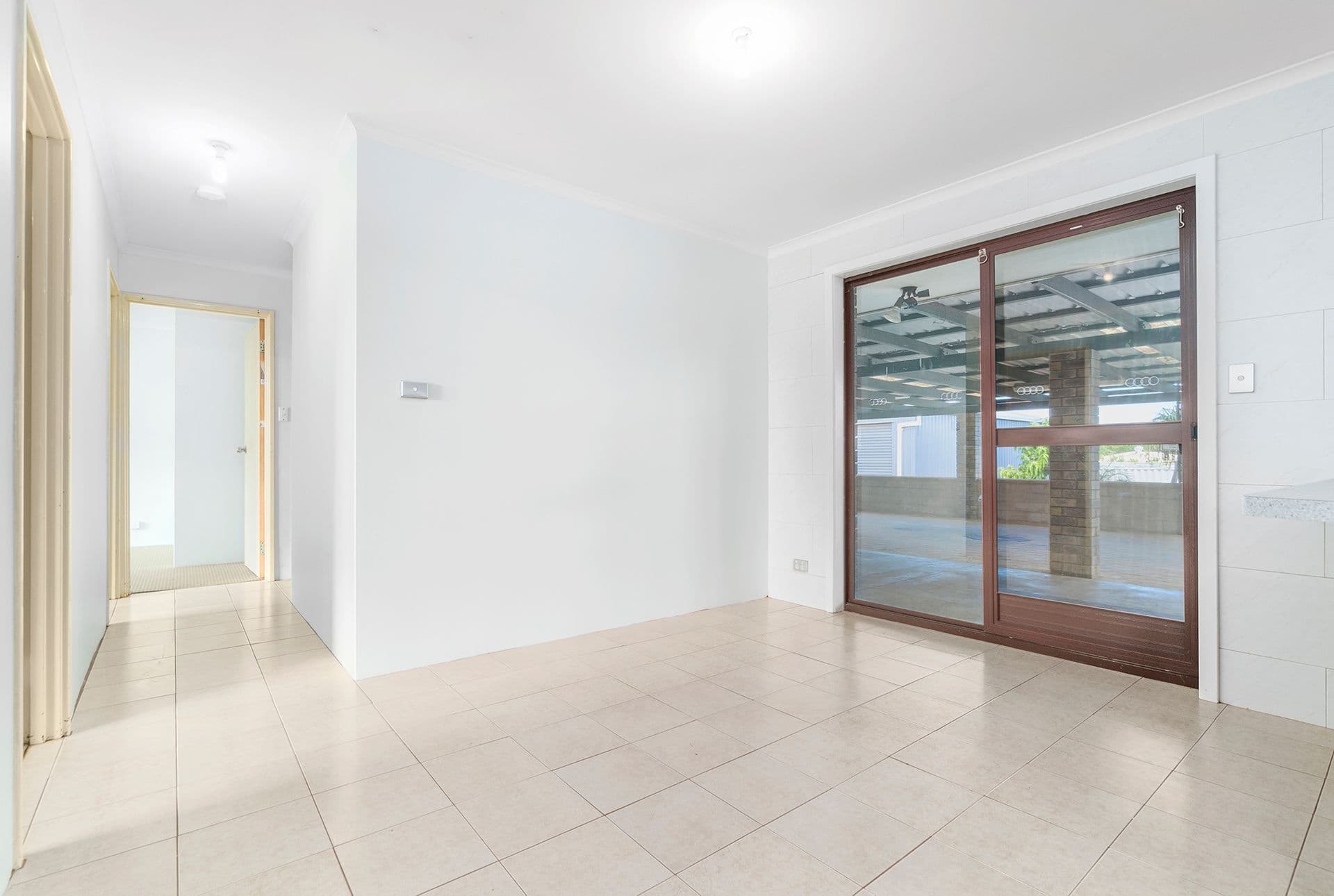 14 Broadfield Close, Utakarra WA 6530, Utakarra - Thumbnail 4