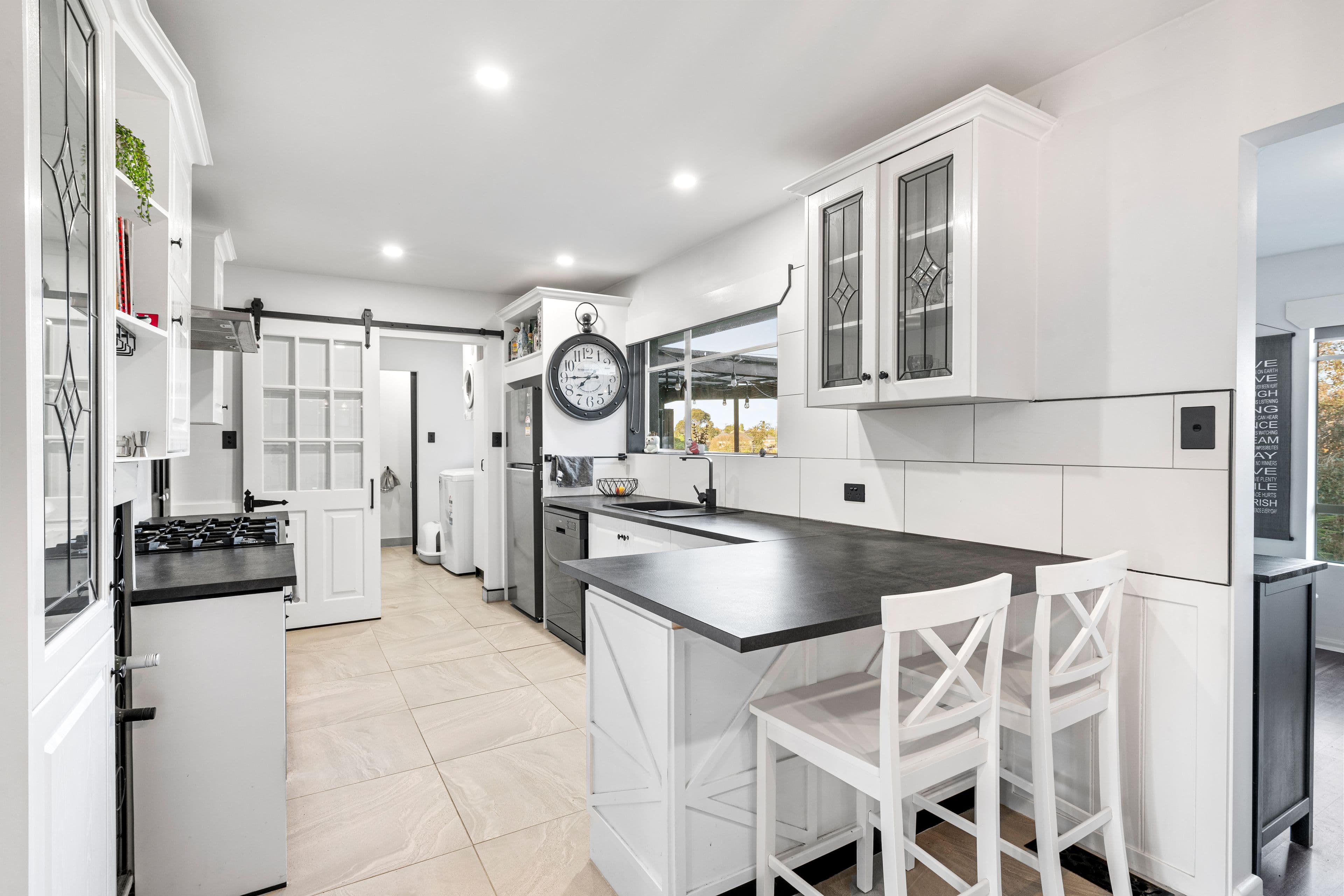 180 Cameron Parade, Watsonia North VIC 3087, Watsonia North - Thumbnail 2