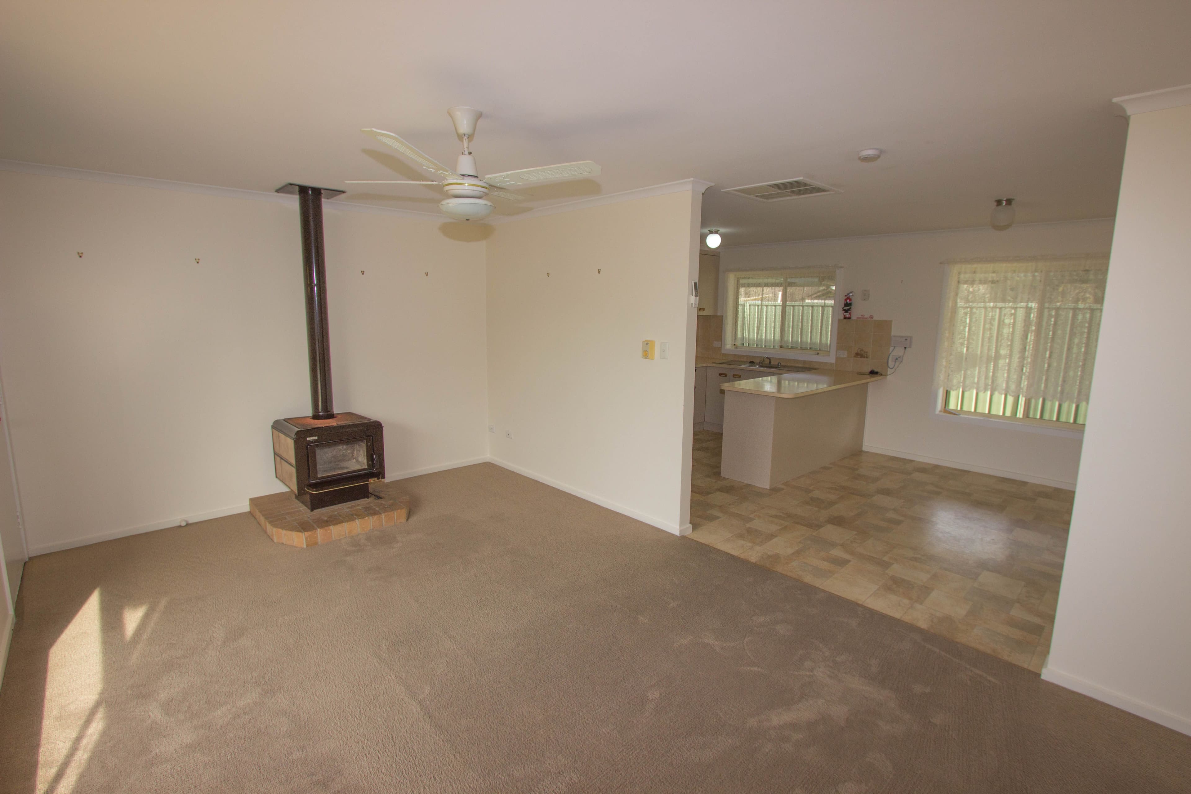 37 Sandpiper Street, Coleambally - Thumbnail 3