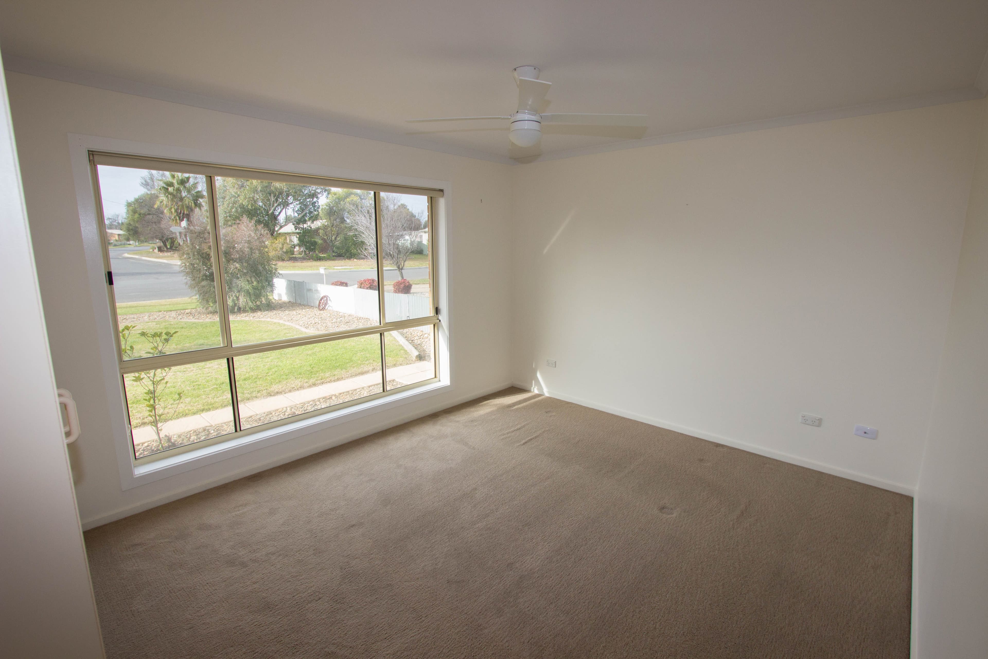 37 Sandpiper Street, Coleambally - Thumbnail 6