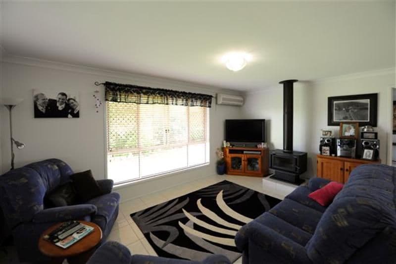 9 Gulligal Street, KINGSTHORPE QLD 4400, Kingsthorpe - Thumbnail 2