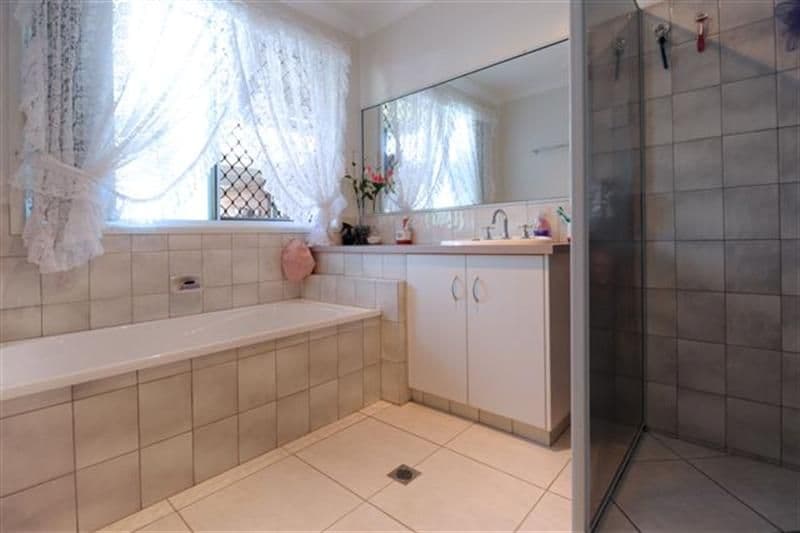 9 Gulligal Street, KINGSTHORPE QLD 4400, Kingsthorpe - Thumbnail 8