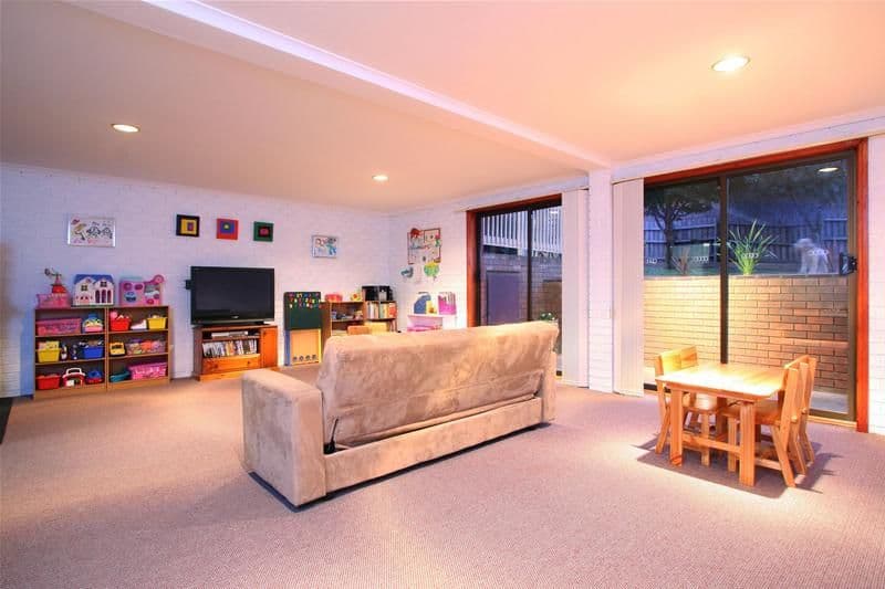 22 Stonnington Drive, WATSONIA NORTH VIC 3087, Watsonia North - Thumbnail 8