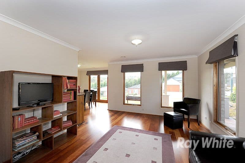 9 Fantail Way, BERWICK VIC 3806, Berwick - Thumbnail 3