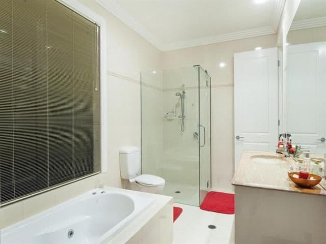 47 King Charles Drive, PARADISE POINT QLD 4216, Paradise Point - Thumbnail 4