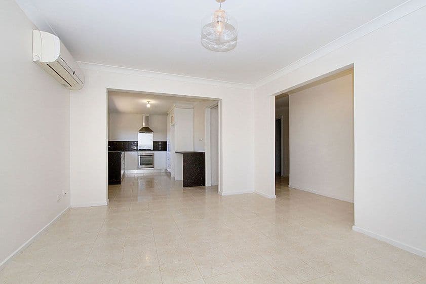 27 Grimwade Street, RESERVOIR VIC 3073, Reservoir - Thumbnail 4