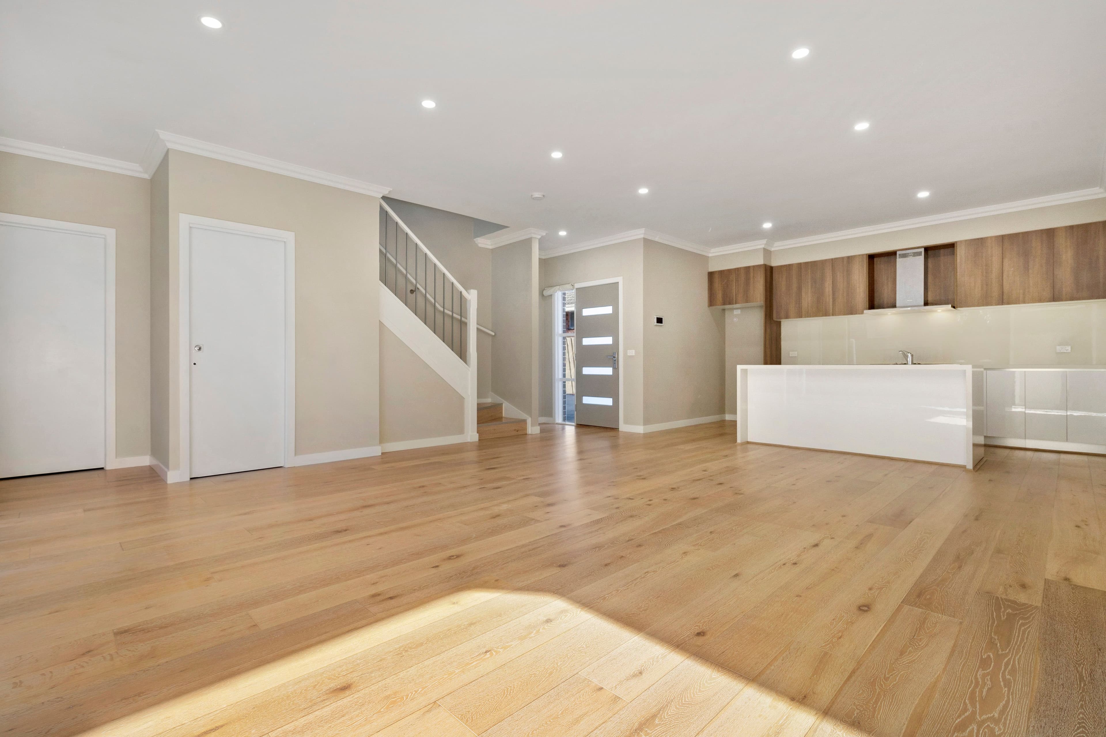 7 Luckie Street, Nunawading VIC 3131, Nunawading - Thumbnail 2