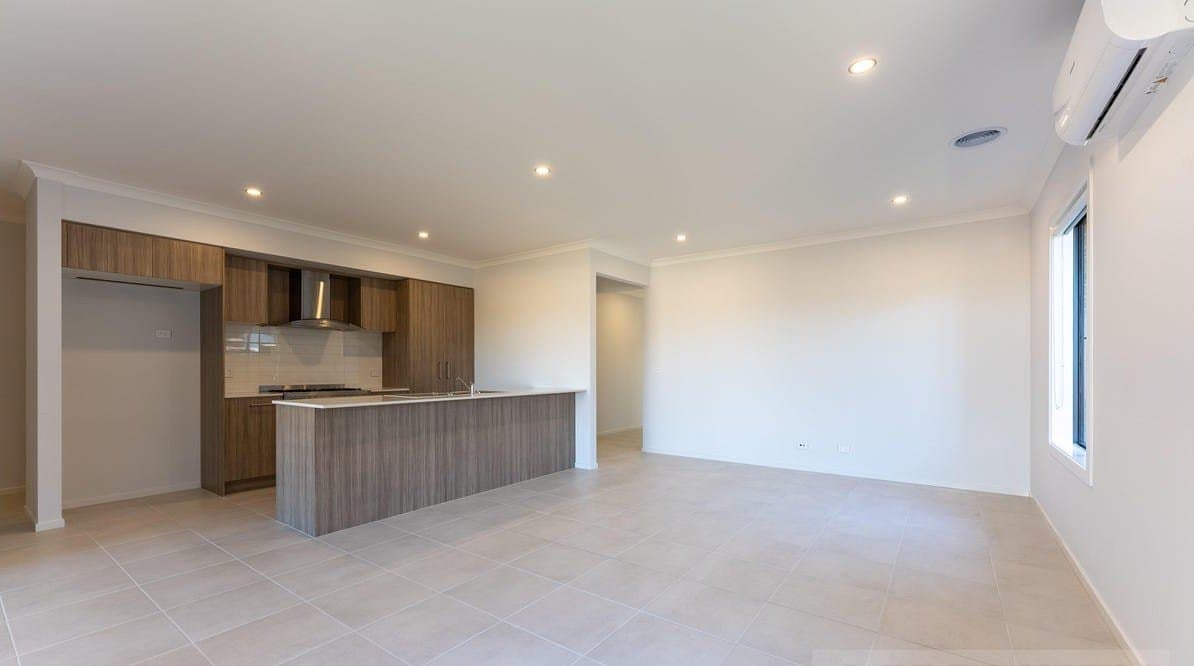 8 Chandler Street, SMYTHES CREEK VIC 3351, Smythes Creek - Thumbnail 4