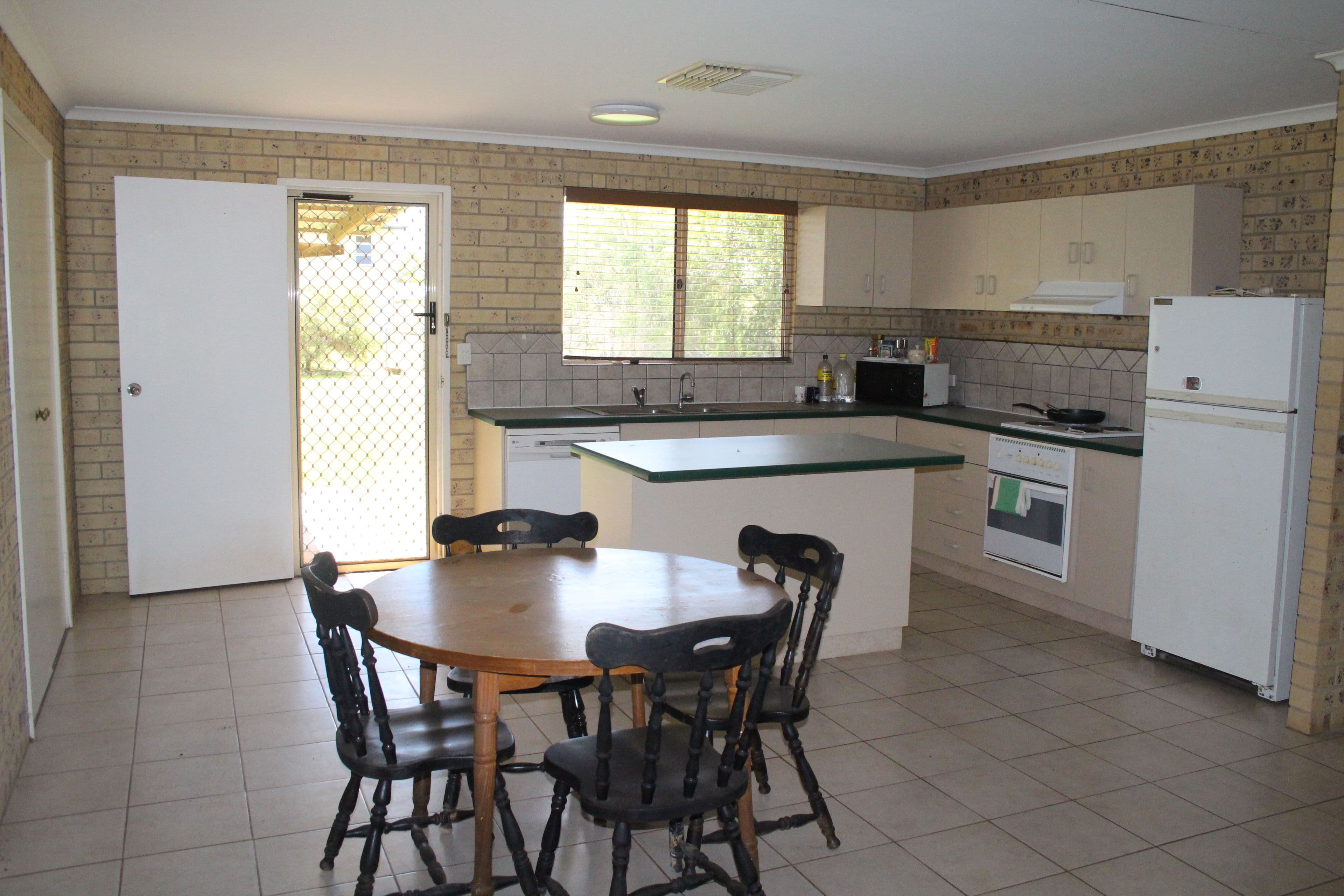 4 Hood Street, Charleville QLD 4470, Charleville - Thumbnail 3