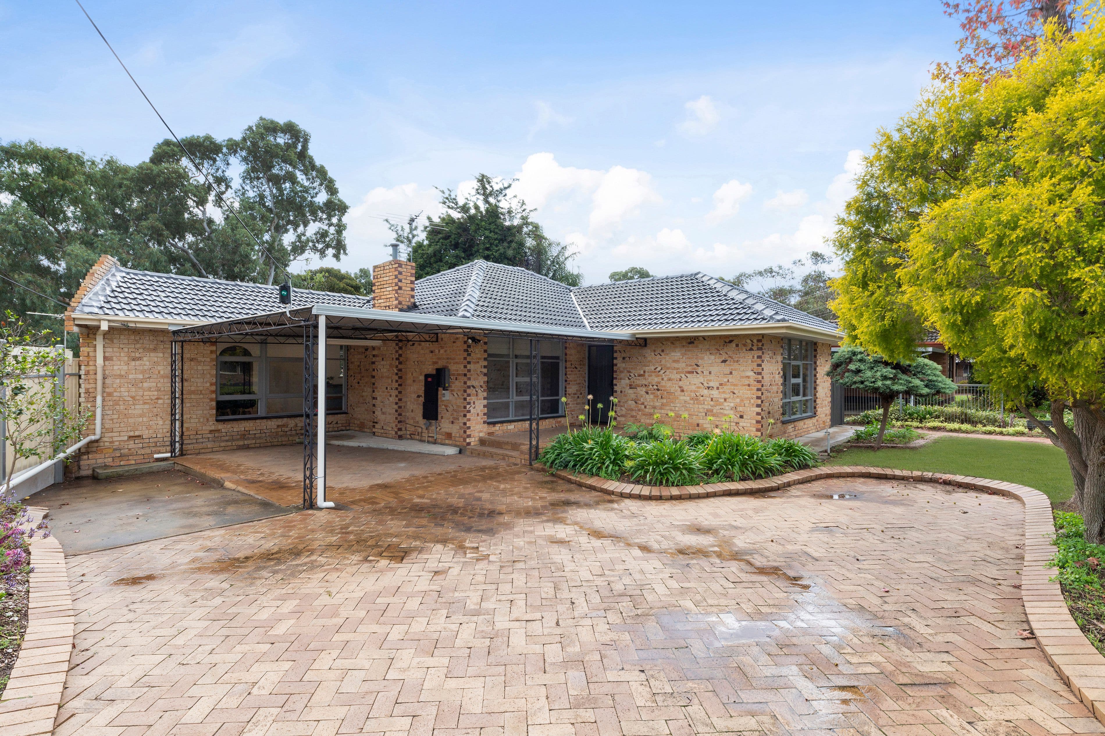 10 Norfolk Avenue, Valley View SA 5093, Valley View - Image 1