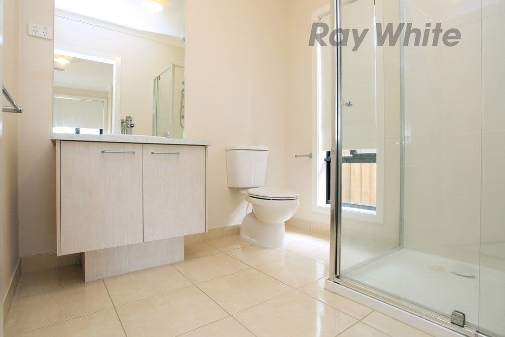 4 Trident Court, SANCTUARY LAKES VIC 3030, Sanctuary Lakes - Thumbnail 6