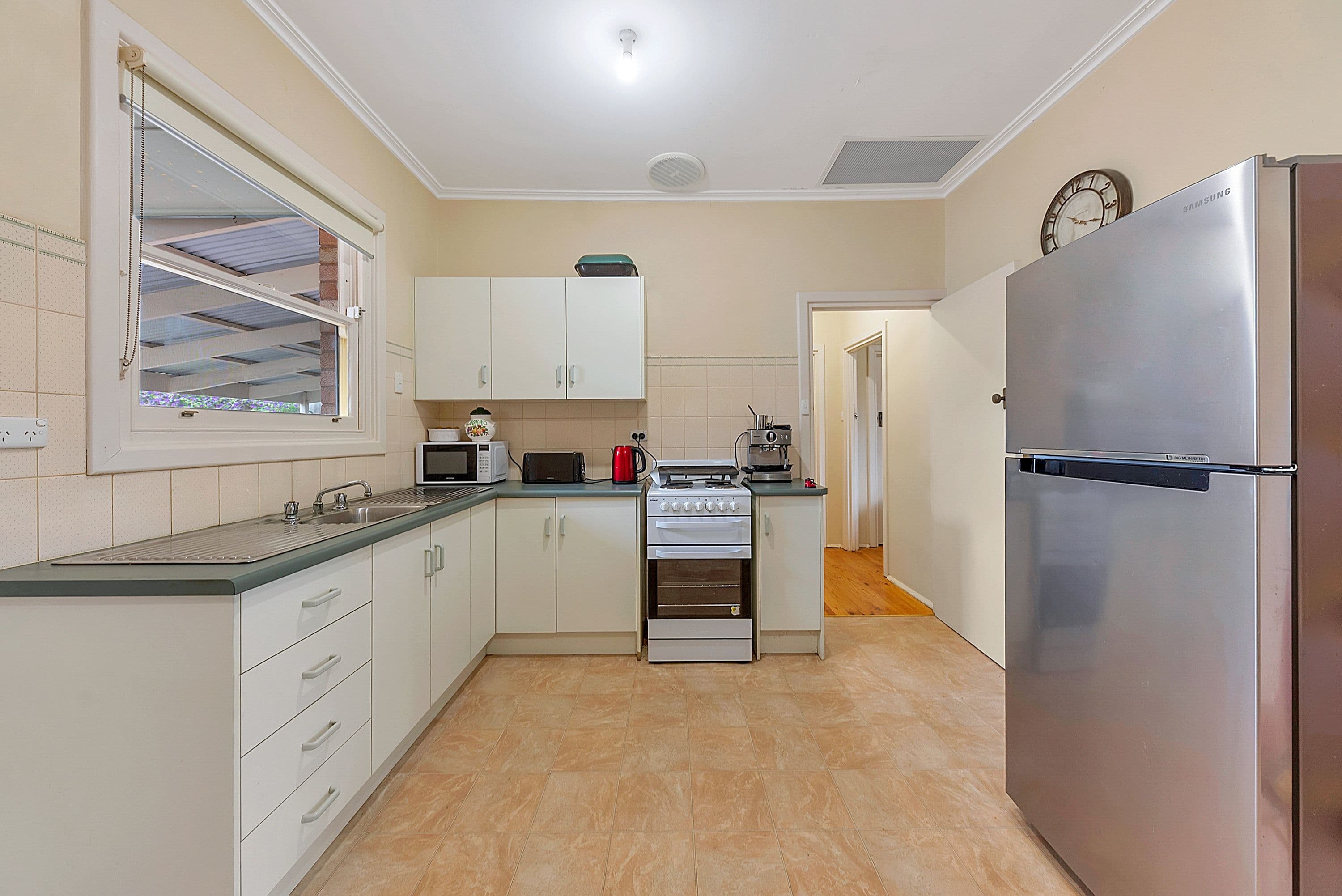8 Burcombe Street, Elizabeth Vale SA 5112, Elizabeth Vale - Thumbnail 4