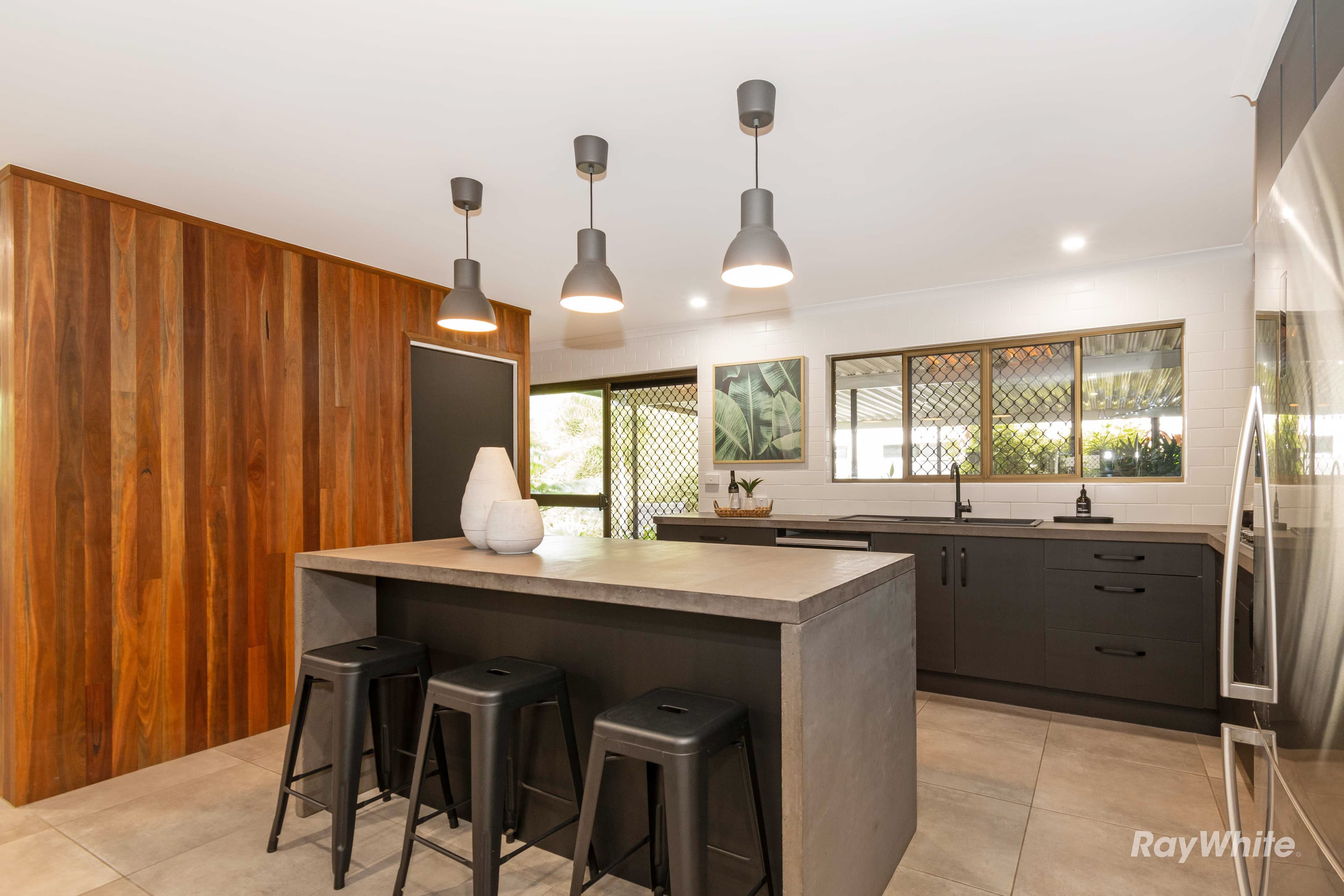 17 Jensen Street, Avenell Heights QLD 4670, Avenell Heights - Thumbnail 7