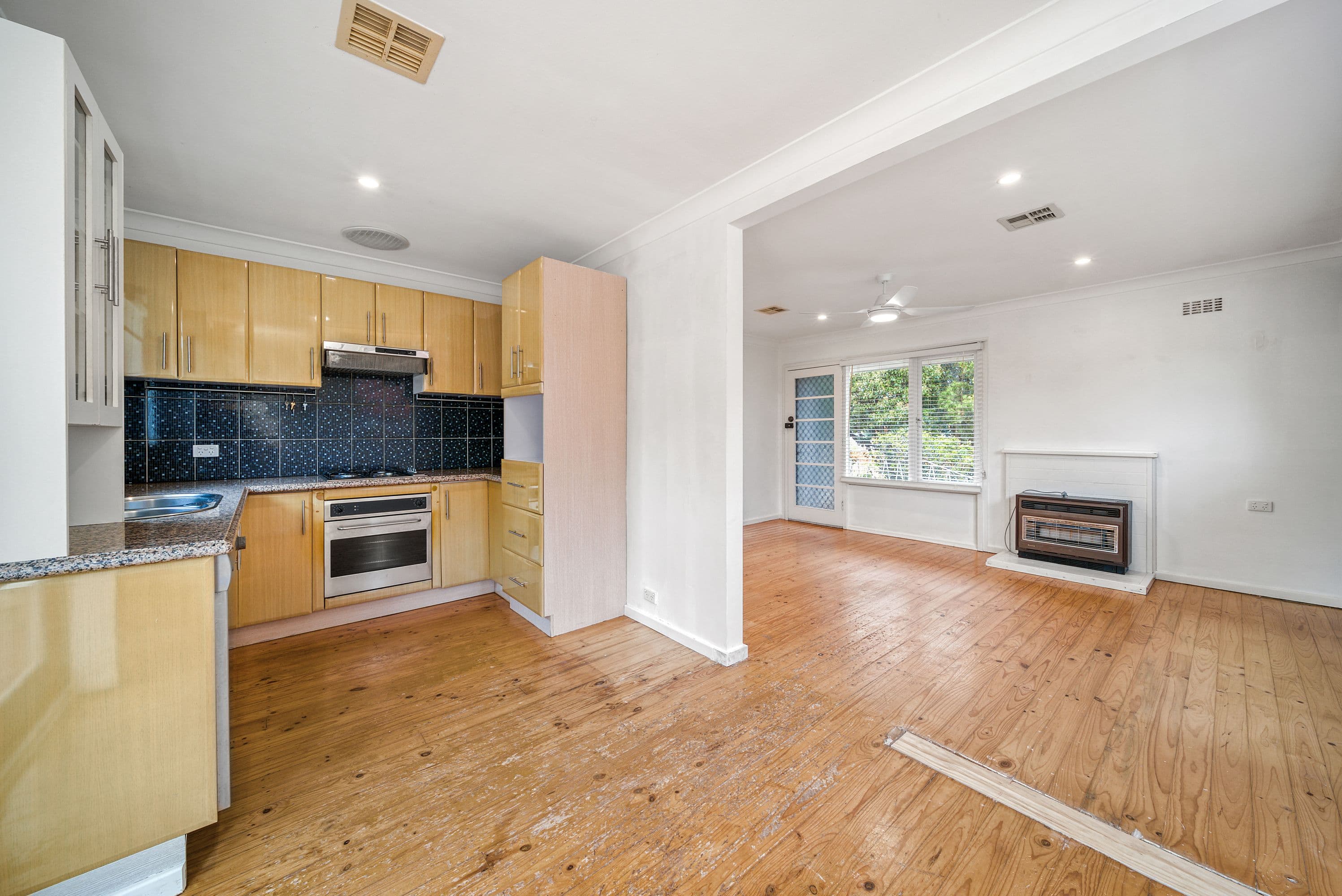 13 Brigalow Street, Karabar NSW 2620, Karabar - Thumbnail 2