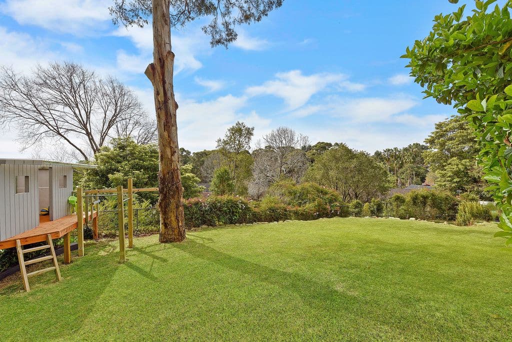 10 Silvertop Close, Westleigh - Thumbnail 8