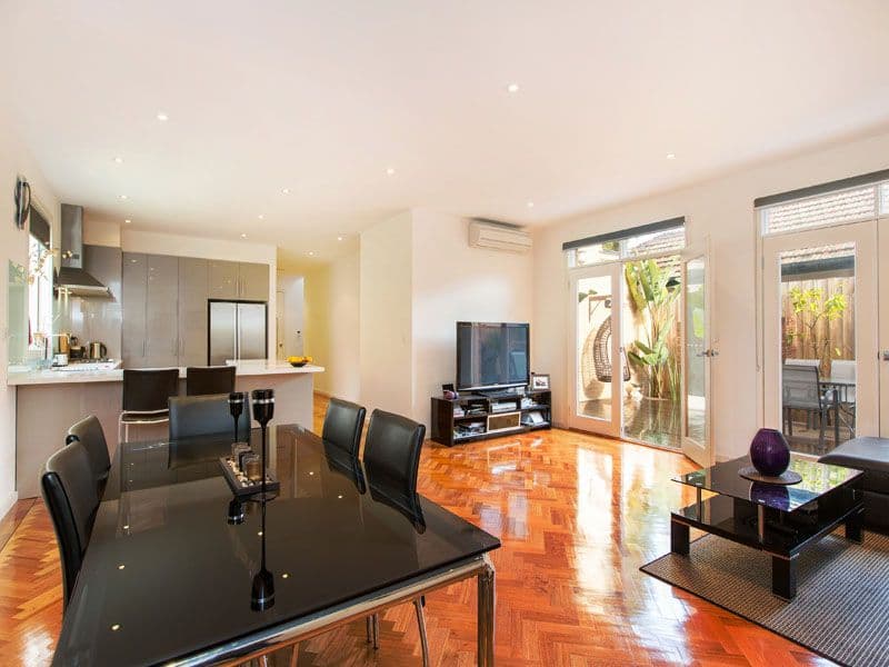 21B Friendship Square, CHELTENHAM VIC 3192, Cheltenham - Thumbnail 2