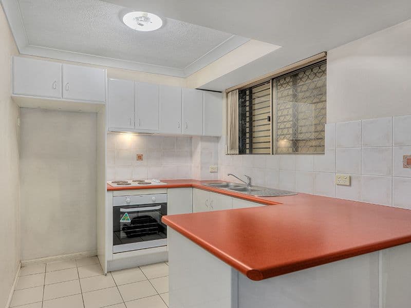 58 BIRLEY Street, SPRING HILL QLD 4000, Spring Hill - Thumbnail 4