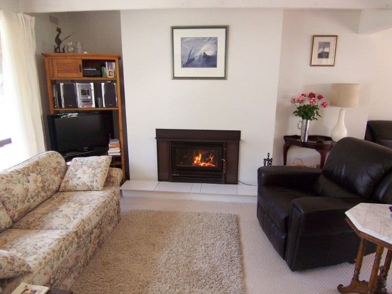 64 Race Street, FLORA HILL VIC 3550, Flora Hill - Thumbnail 2
