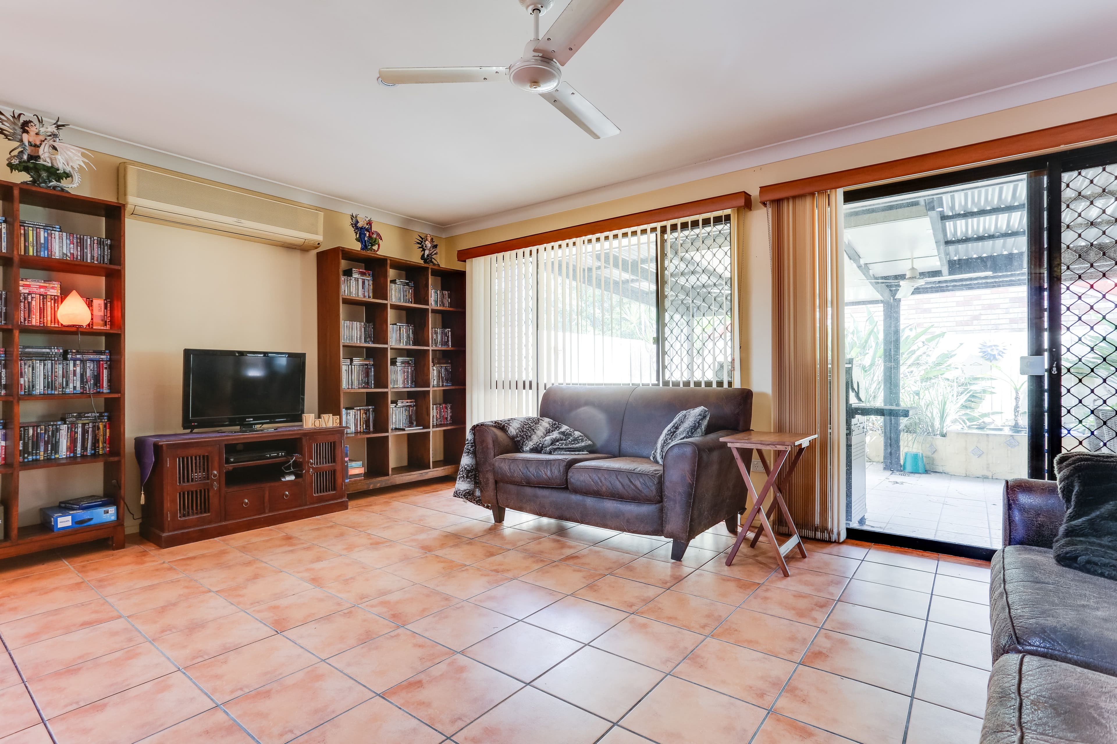 7 Glasshouse Crescent, Forest Lake QLD 4078, Forest Lake - Thumbnail 2