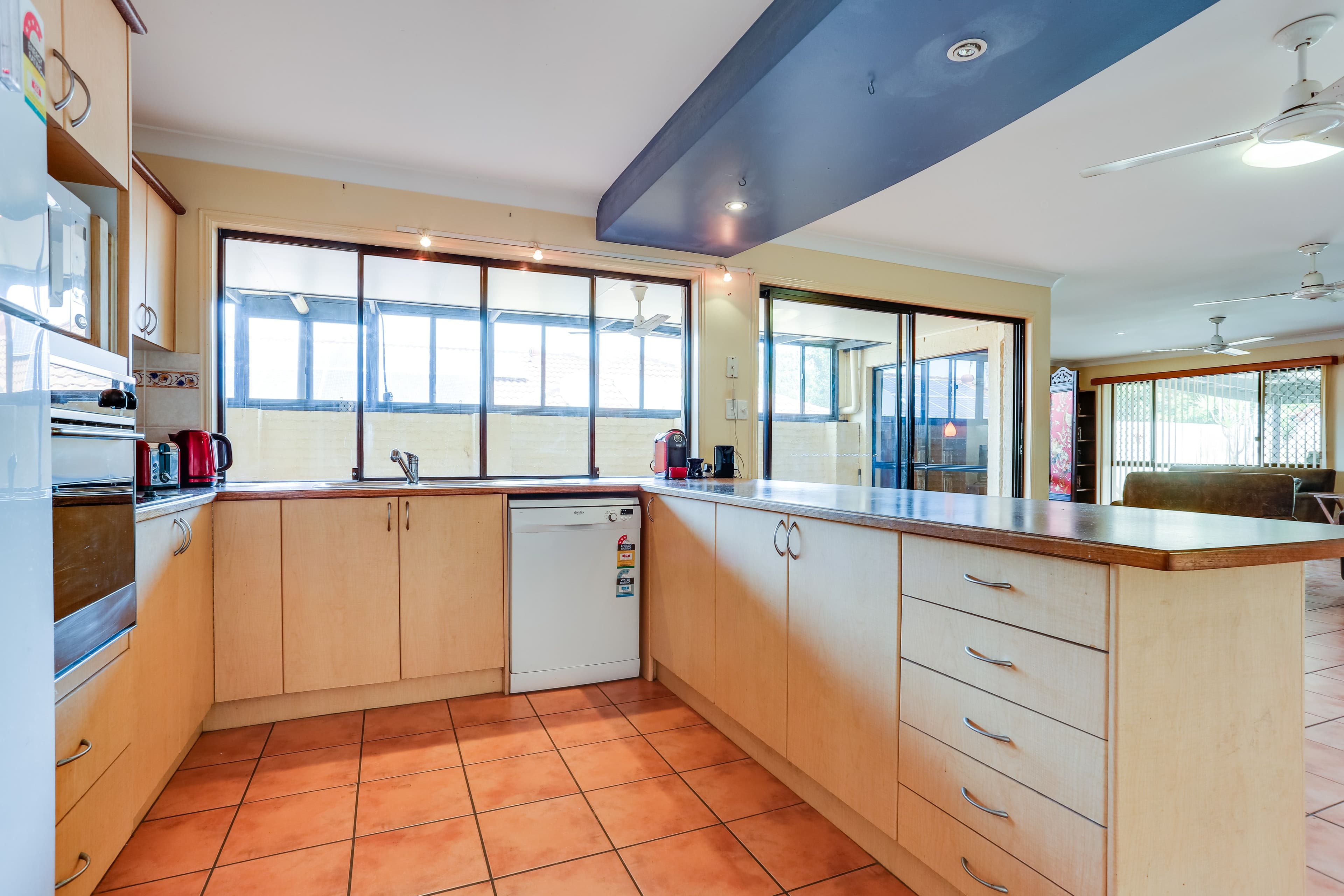 7 Glasshouse Crescent, Forest Lake QLD 4078, Forest Lake - Thumbnail 4