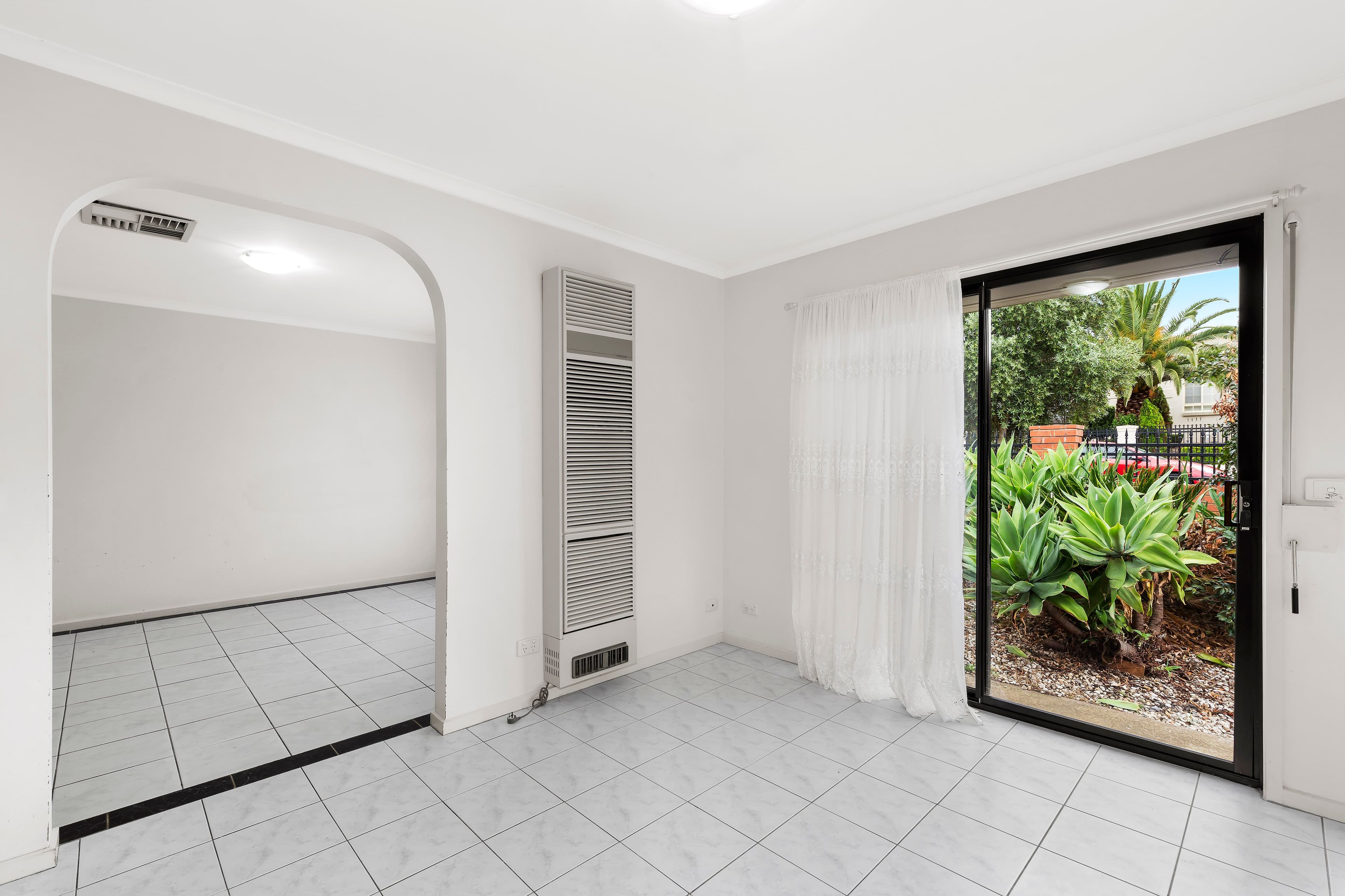 7 Ester Drive, Mill Park VIC 3082, Mill Park - Thumbnail 3