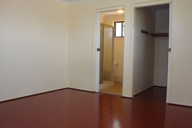 4 Falcon Close, GREENFIELD PARK NSW 2176, Greenfield Park - Thumbnail 5