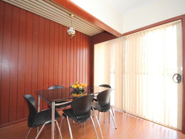 8 Usher Crescent, SEFTON NSW 2162, Sefton - Thumbnail 4