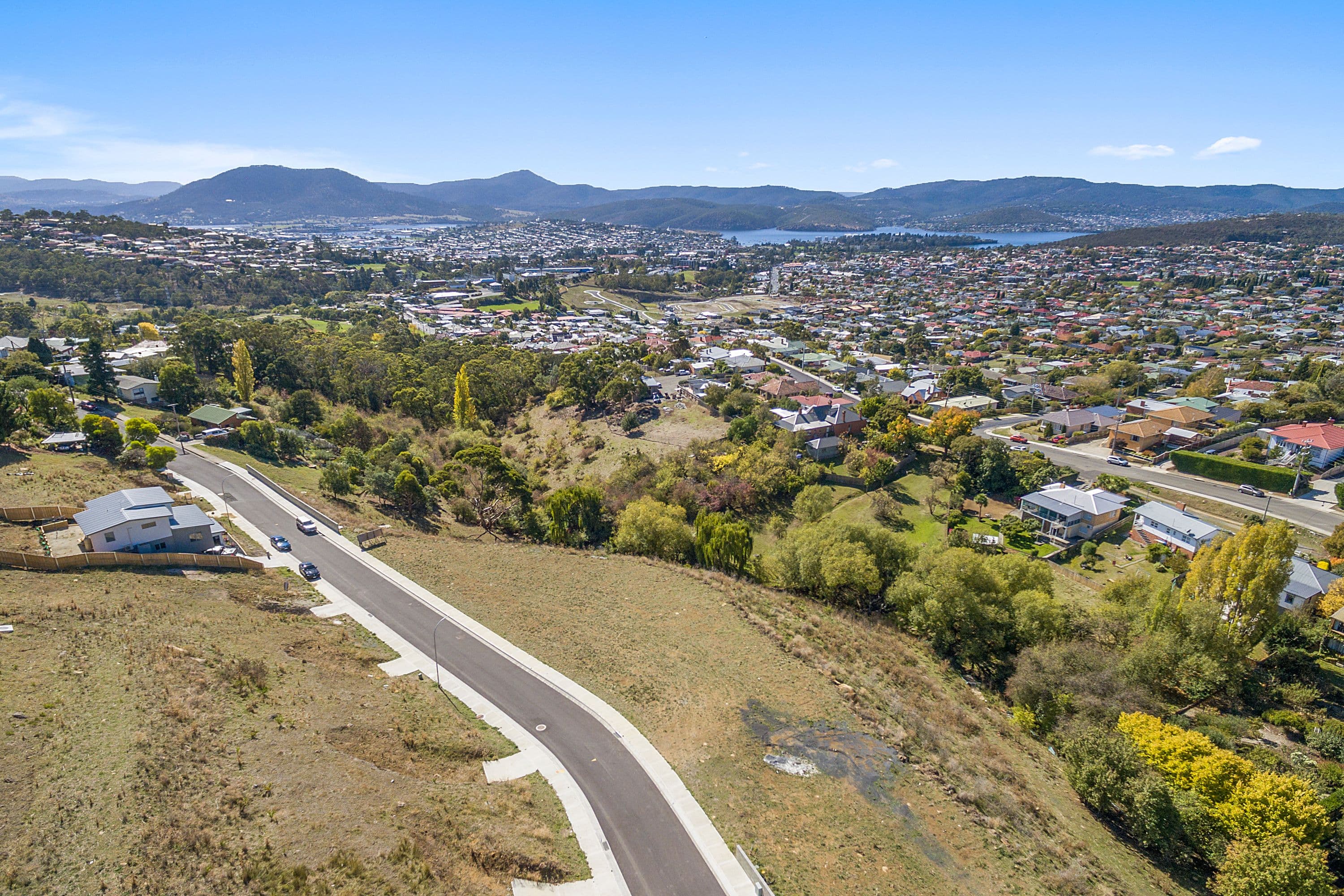 64 Athleen Avenue, Lenah Valley TAS 7008, Lenah Valley - Thumbnail 2